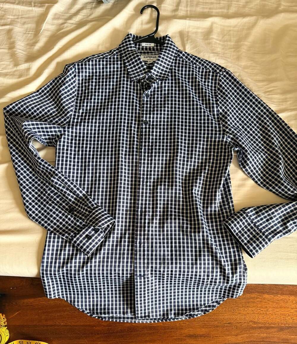 Express Performance Extra Slim Long Sleeved M